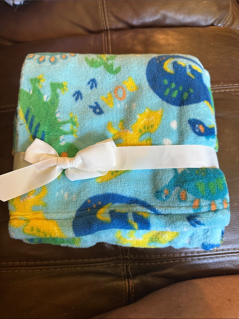 Comfort Bay Kids Hooded Throw - Blue, Green & Yellow Dinosaur Design - Picture 2 of 2
